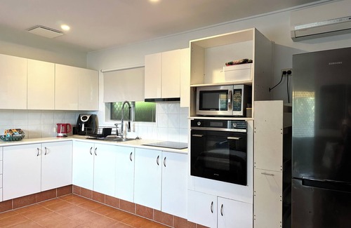 Currumbin House | Cozy Currumbin Beach Shack - Pet Friendly