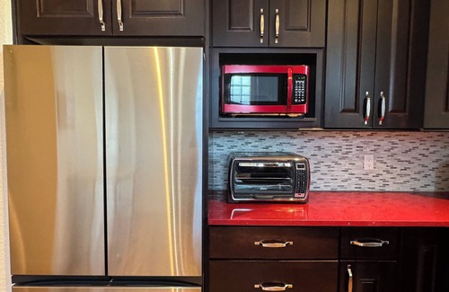 Lincoln Park House | Cozy, custom bungalow in the heart of the Sante Fe Art District!