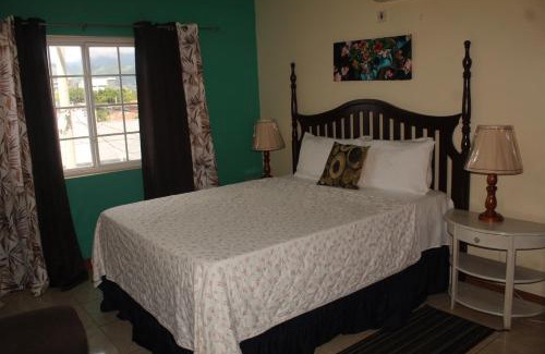 Kingston Apartment | Cozy Deluxe 2BR Kensington New Kingston