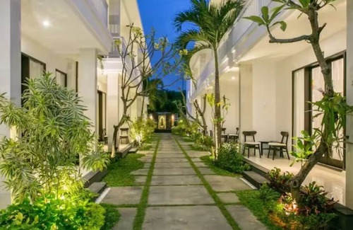 Tuban House | Cozy deluxe room close to airport - RO for 2 pax