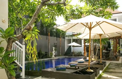 Tuban House | Cozy deluxe room close to airport - RO for 2 pax