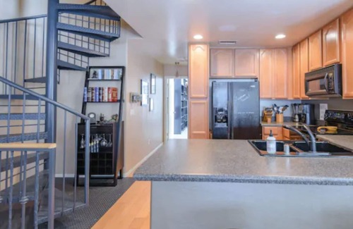 North Gateway Condo | Cozy Desert Condo with Office in Phoenix/Anthem