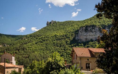 Millau Apartment | Cozy Dourbie terrasse fibre tv parking