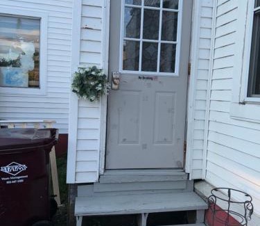 Bennington Apartment | Cozy Downtown Apartment In Bennington
