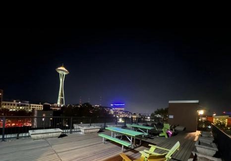 Belltown Apartment | Cozy Downtown Condo Retreat with Space Needle View