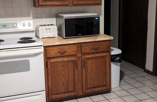 Hutchinson Apartment | Cozy Duplex apartment with AC in Hutchinson - 2 bedrooms available