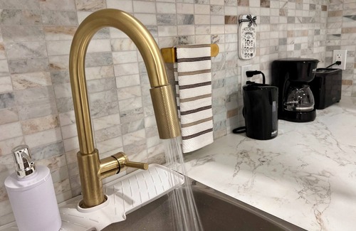 Windsor House | Cozy duplex apartment in South Windsor