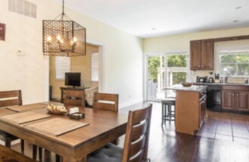 Springs House | Cozy East Hampton Home - available during Hamptons Film Festival + 10% off