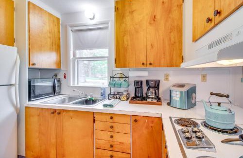 Elizabeth Apartment | Cozy Elizabeth Studio with Deck Near Norfork Lake!