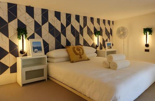 Limehouse Apartment | Cozy Entire Flat In Canary W Hot Tub