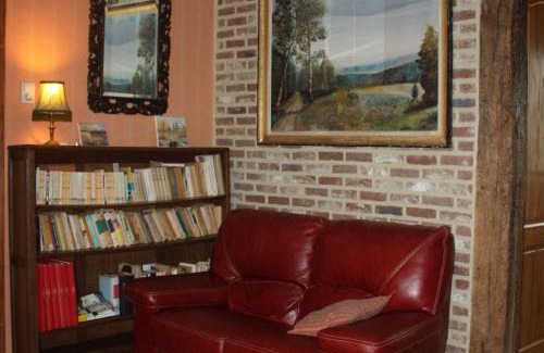 Doische House | Cozy Escape in Namur Region, cleaning included