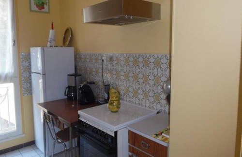 Amelie-les-Bains-Palalda Apartment | Cozy F2 Apartment, Sleeps 4, Parking, Pet-Friendly, Near City Center & Thermal Baths