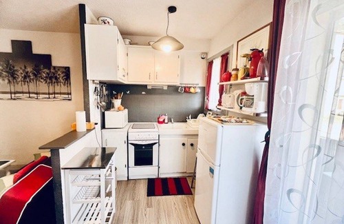 Amelie-les-Bains-Palalda House | Cozy F2 with Balcony, Parking & Pet-Friendly in Amélie-les-Bains