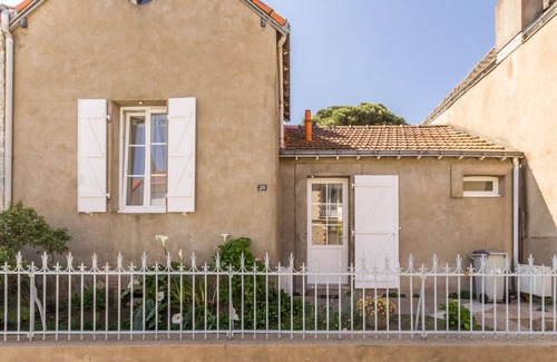 Saint-Brevin-les-Pins Cottage | Cozy Family Home, Close to Saint-Brevin-les-Pins Center and Ocean, Free Parking, WiFi Included