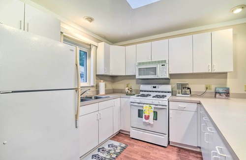 Lexington Cottage | Cozy Family Cottage Near Village of Lexington