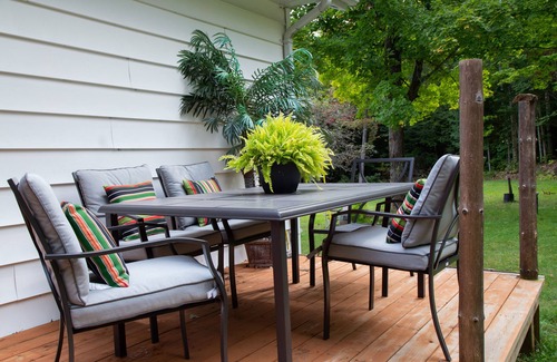 Hastings Highlands Cottage | Cozy Family Cottage, Sleeps up to 10 Persons & Fully Equipped