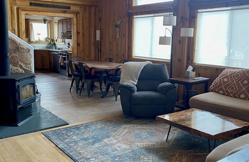 Westcliffe Cabin | Cozy Family-Friendly Log Cabin Retreat in the Mountains