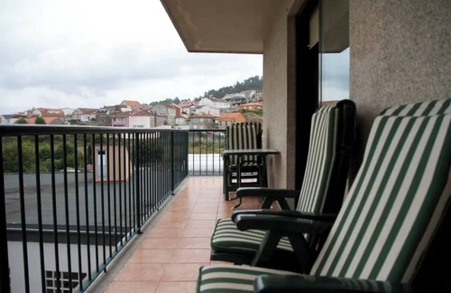 Baiona Apartment | Cozy Family Haven: 100m to Beach, Patio for Kids, Fully Equipped, Great Views