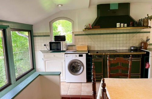 Chateauvieux Cottage | Cozy Family Home Near Beauval Zoo - Garden, Fireplace, All-Inclusive!