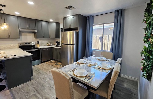 Clovis Apartment | Cozy Family Home - Self Check In