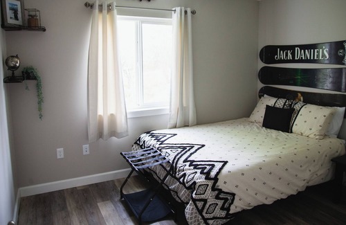 Palmer House | Cozy family home within walking distance of historical downtown Palmer, Alaska.
