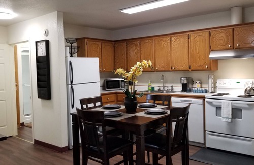 Idabel Cottage | Cozy Family-Sized Cottage - Ideal base to explore Idabel, Broken Bow, Hochatown