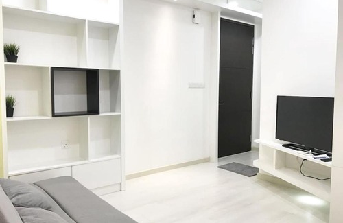 George Town Apartment | Cozy Family Suite at Strait Garden Suite