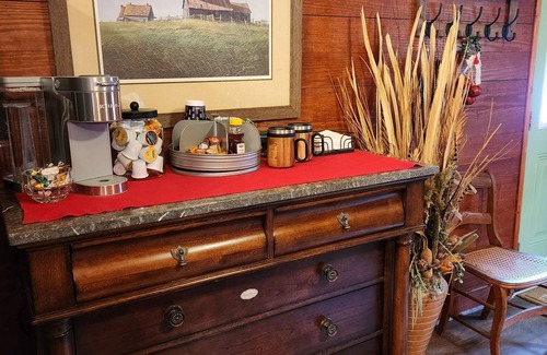 Ellabell Cabin | Cozy fishing cabin with stocked pond, near Savannah. Fenced- pet friendly!