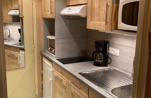 Le Grand-Bornand Apartment | Cozy flat for 3, near slopes and shuttle, private parking
