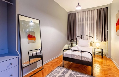 Nisantasi Apartment | Cozy Flat near Trendy Attractions in Nisantasi