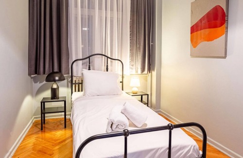 Nisantasi Apartment | Cozy Flat near Trendy Attractions in Nisantasi