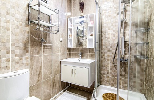Moda Apartment | Cozy Flat Near Various Popular Attractions in Moda