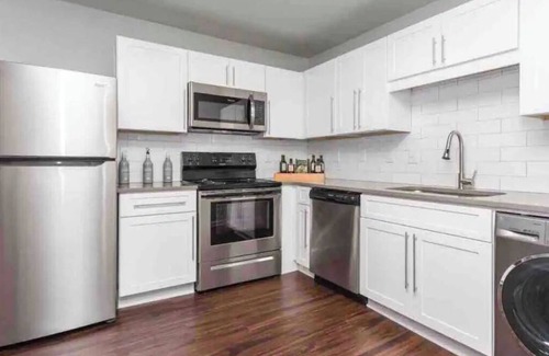 Buckhead Apartment | Cozy Flat with a Taste of Luxury in the ❤️ of ATL