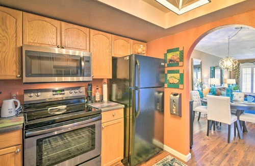 Fountain Hills Condo | Cozy Fountain Hills Condo w/Mountain Views!