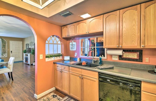 Fountain Hills Condo | Cozy Fountain Hills Condo w/Mountain Views!