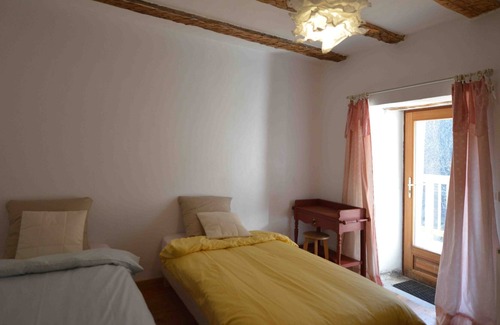 Saint-Clement-sur-Durance House | Cozy mountain home, sports and mountain lovers