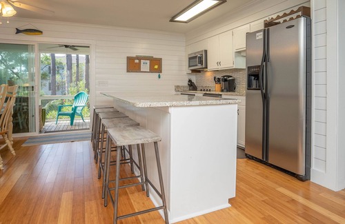 Saint Helena Island House | Cozy Fripp cottage on quite cul de sac