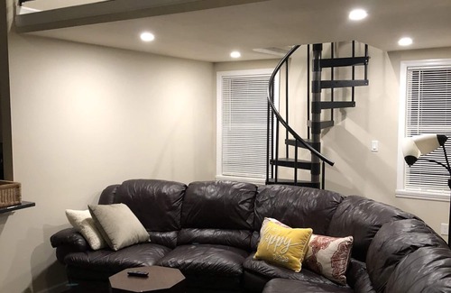 Sound Beach House | Cozy, fully remodeled water view home on quiet cul de sac