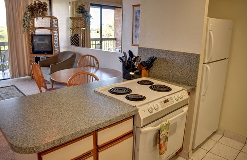 Kihei Condo | Cozy, Fully Stocked, Top Floor Condo within Walking Distance to Beach