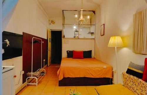 Hang Trong Hotel | Cozy Fun Homestay 16