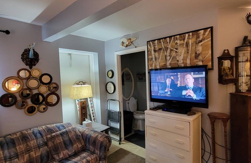 Christiansburg Apartment | Cozy Garage Apartmentn near Blacksburg, Christiansburg and Radford, Va.