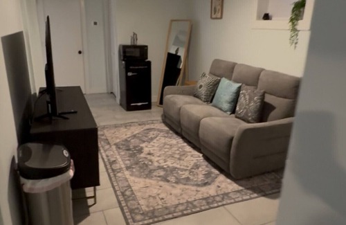Montclair Apartment | Cozy Garden-Level Suite | Private Entry Near NYC