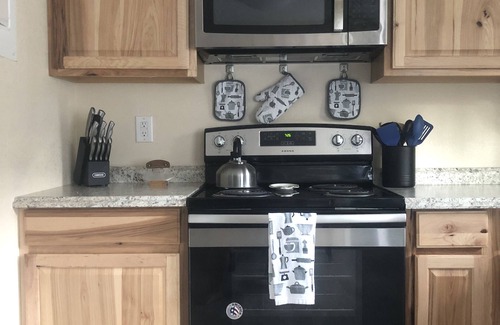 Northeast Anchorage Apartment | Cozy gem near Cheney Lake
