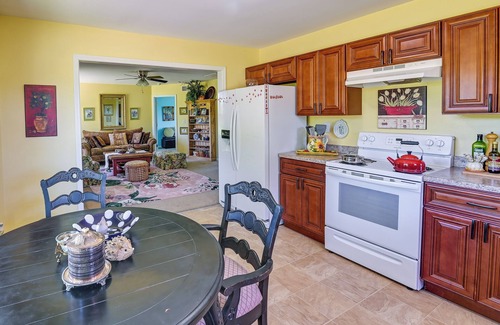 Rutland Cottage | Cozy Georgetown Cottage on a Working Horse Farm!