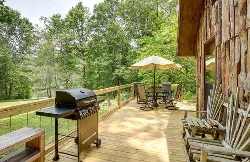 Menlo Apartment | Cozy Georgia Abode with Deck, Fire Pit and Lake Access