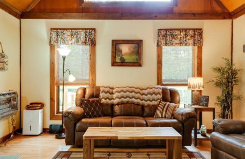Menlo Apartment | Cozy Georgia Abode with Deck, Fire Pit and Lake Access