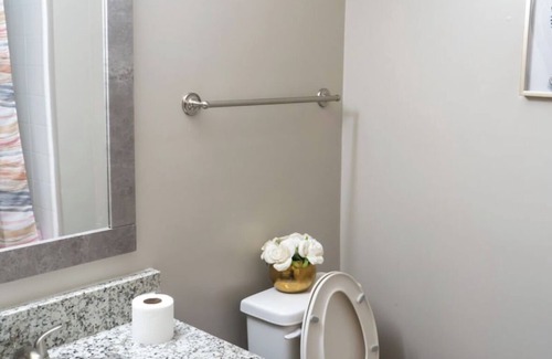 Huntsville Apartment | Cozy Get Away