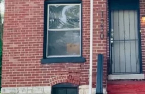 East St. Louis Apartment | Cozy Getaway 10 mins from the Arch and Downtown Saint Louis .