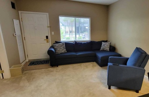 Rockville Apartment | Cozy Getaway: DMV Bliss