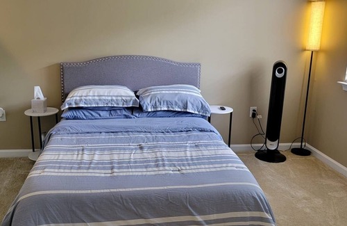 Rockville Apartment | Cozy Getaway: DMV Bliss
